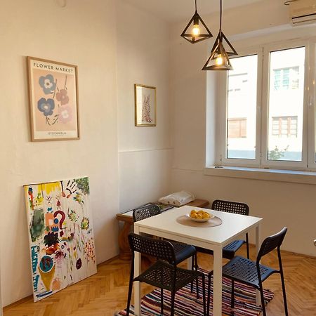 Ferienwohnung Right In The Heart Of Podgorica! Exterior foto