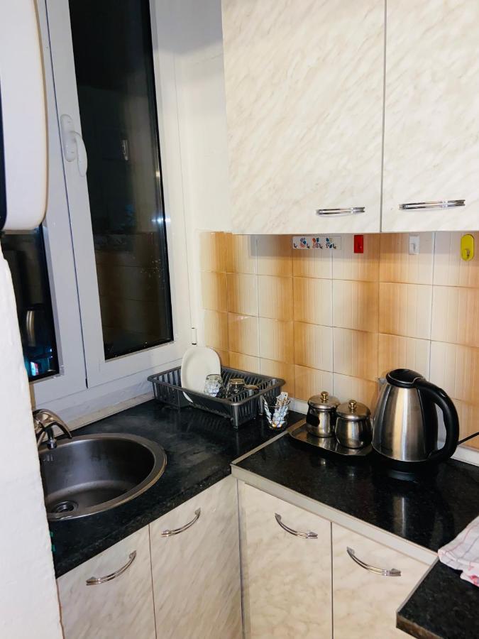 Ferienwohnung Right In The Heart Of Podgorica! Exterior foto